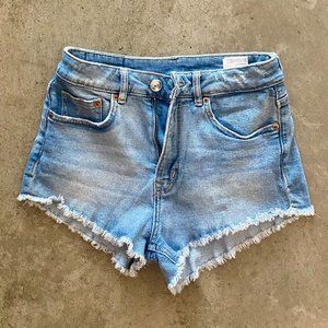 DIVIDED H&M | Distressed Jean Shorts | Size 6